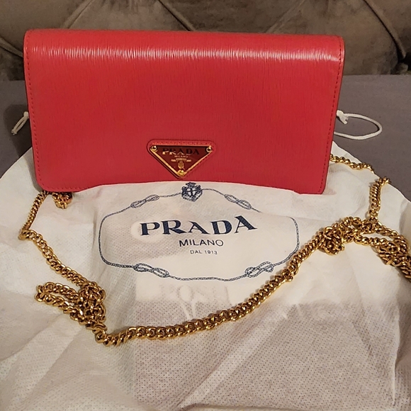 Prada Mini Vitello Crossbody/Shoulder Bag - Picture 1 of 11